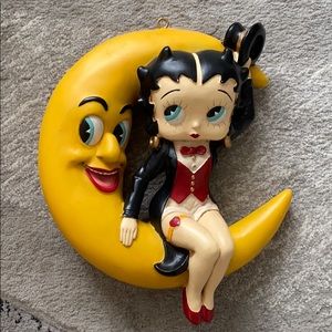 Betty Boop Under the Moon